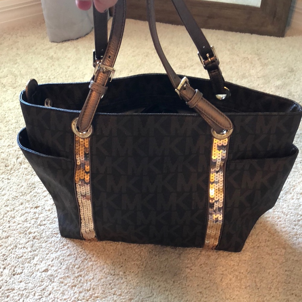 Michael kors tote